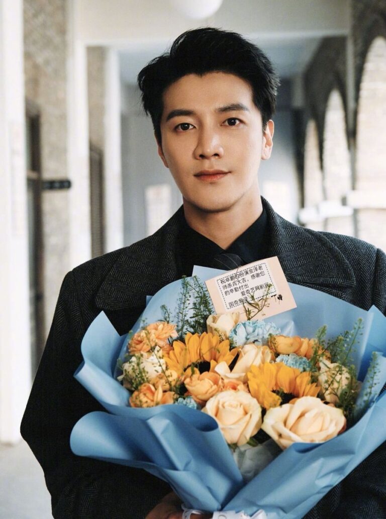 Ator chinês Jin Ze falece precocemente aos 33 anos